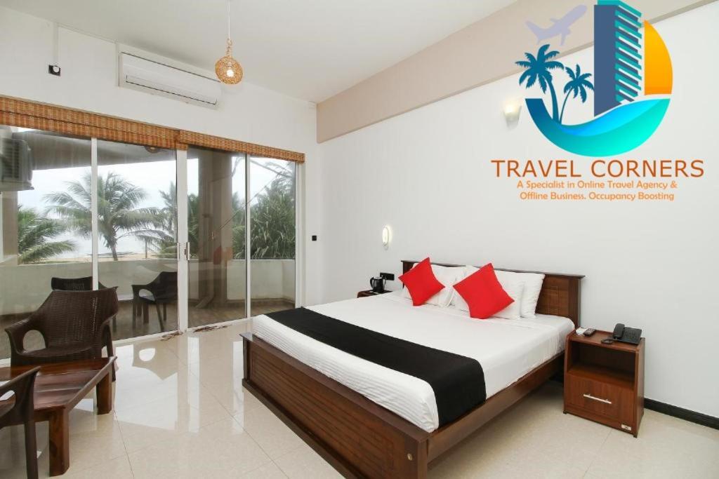 Grace Beach Resort By Travel Corners Negombo Exteriör bild