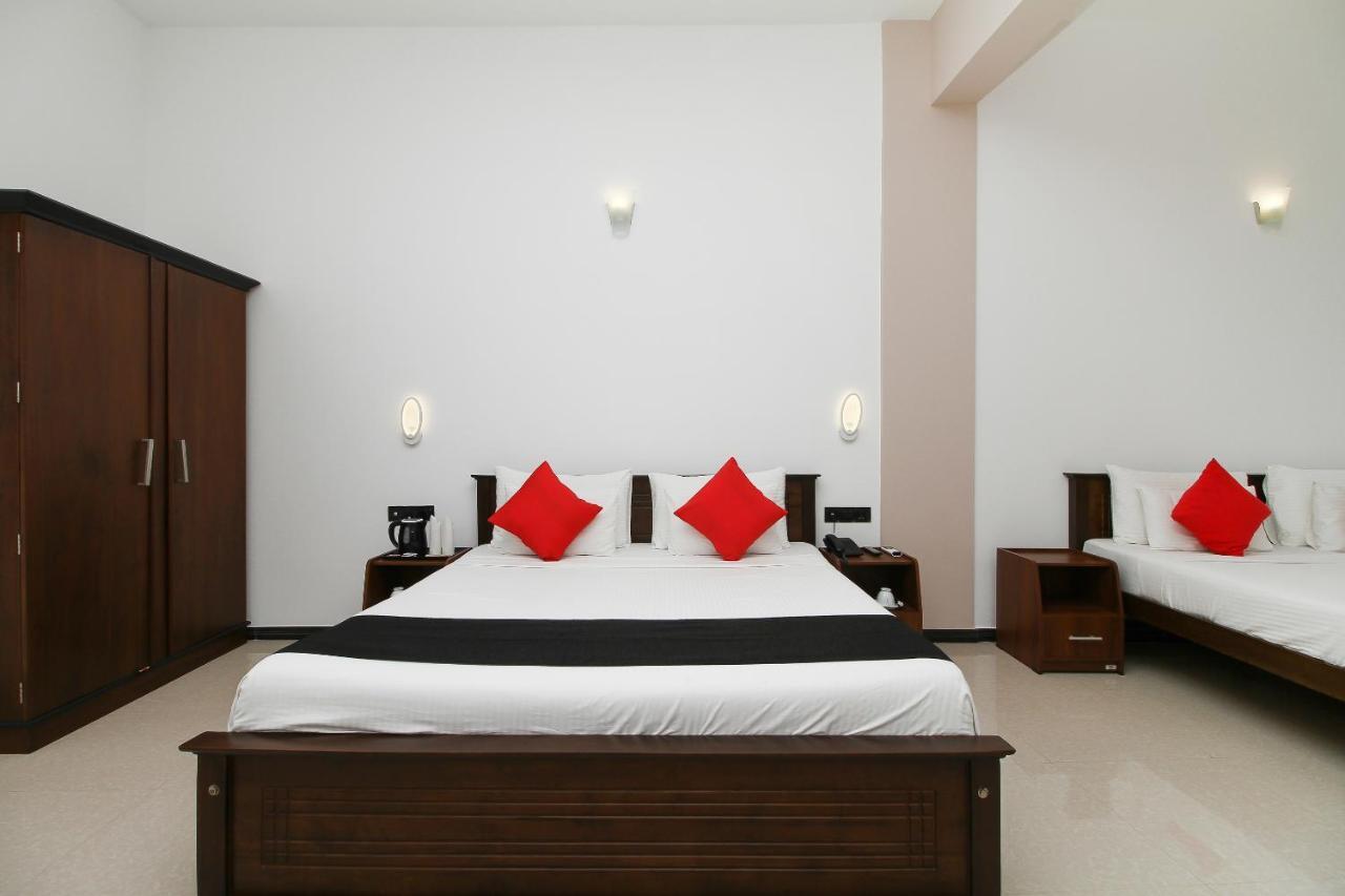 Grace Beach Resort By Travel Corners Negombo Exteriör bild