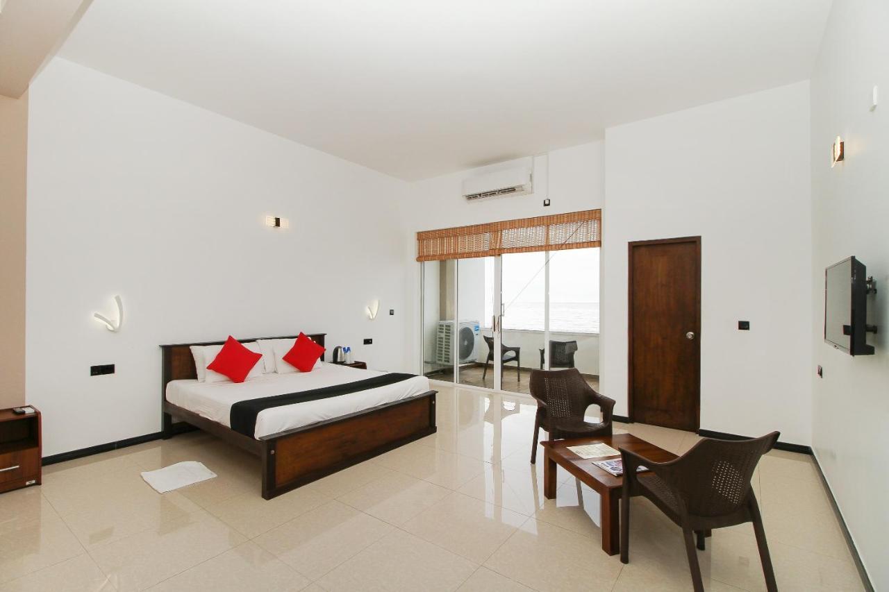 Grace Beach Resort By Travel Corners Negombo Exteriör bild