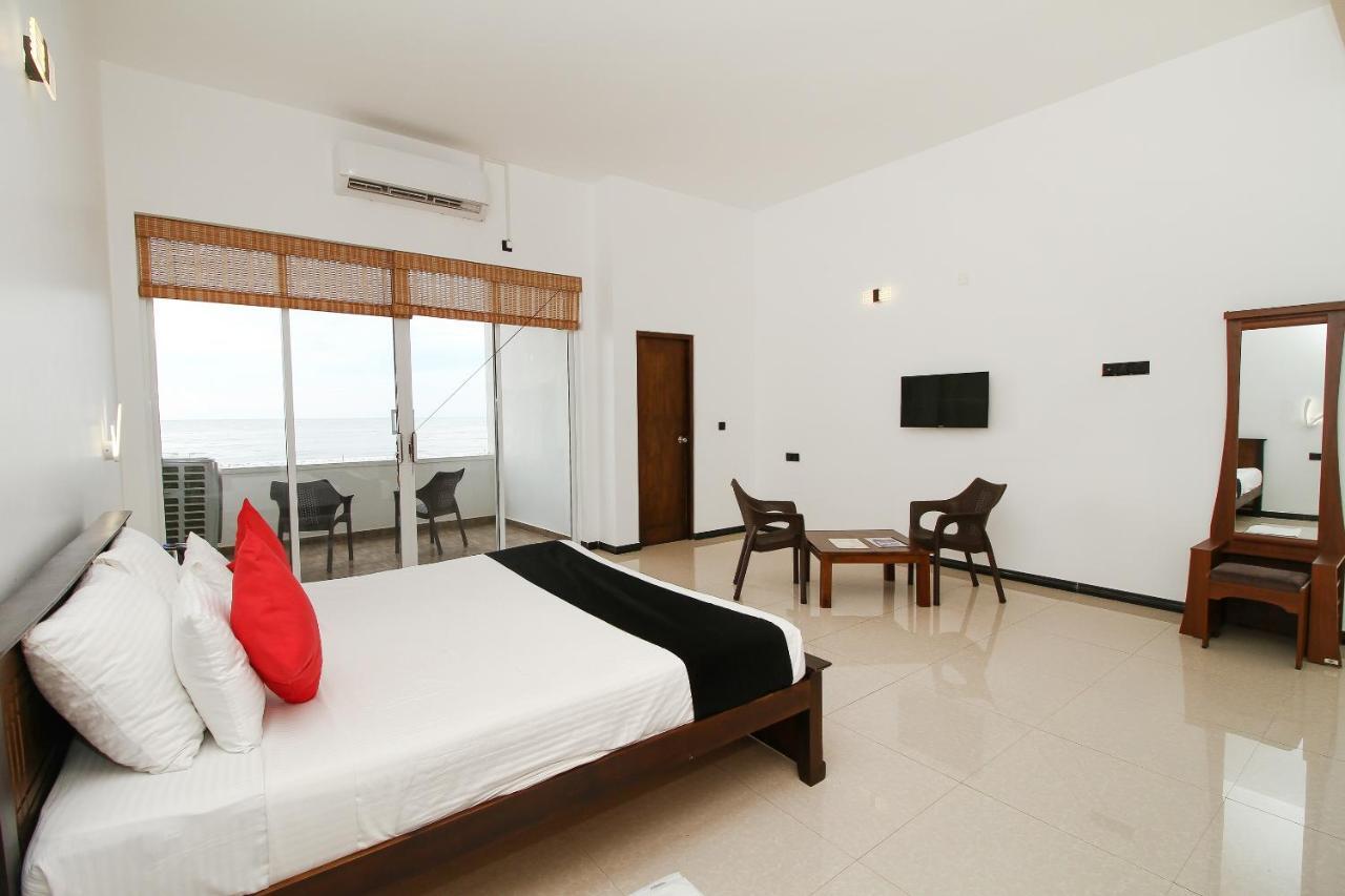 Grace Beach Resort By Travel Corners Negombo Exteriör bild