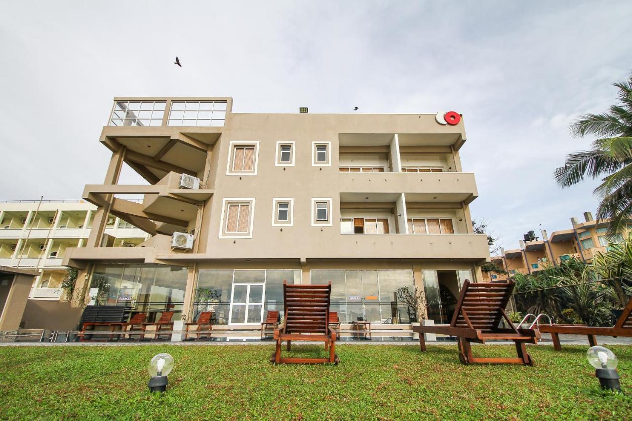 Grace Beach Resort By Travel Corners Negombo Exteriör bild