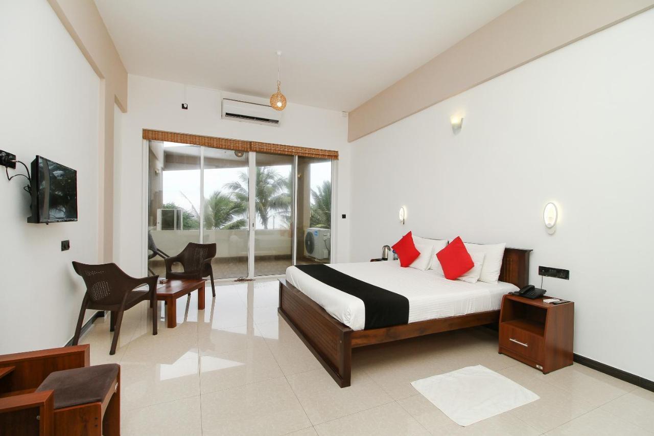 Grace Beach Resort By Travel Corners Negombo Exteriör bild