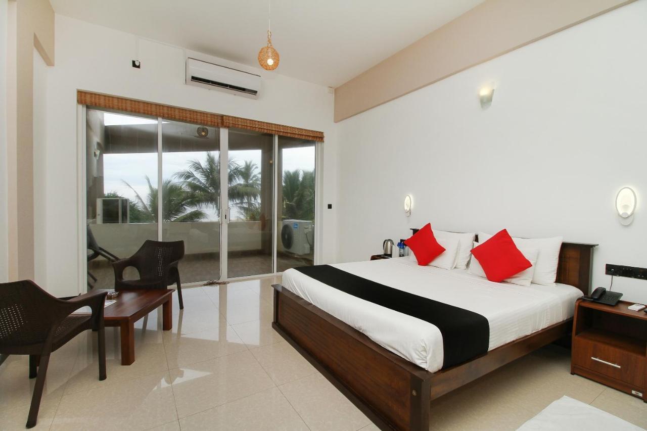 Grace Beach Resort By Travel Corners Negombo Exteriör bild