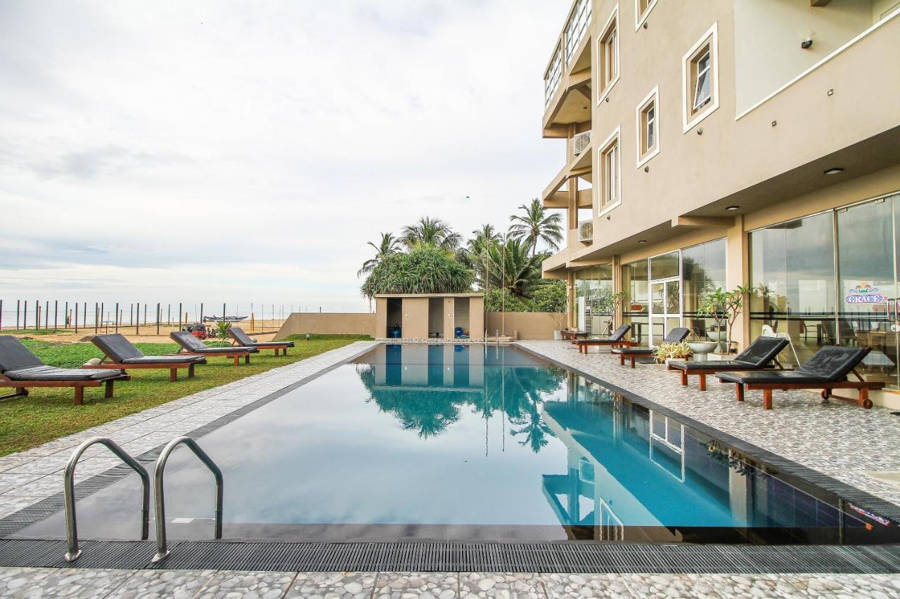 Grace Beach Resort By Travel Corners Negombo Exteriör bild